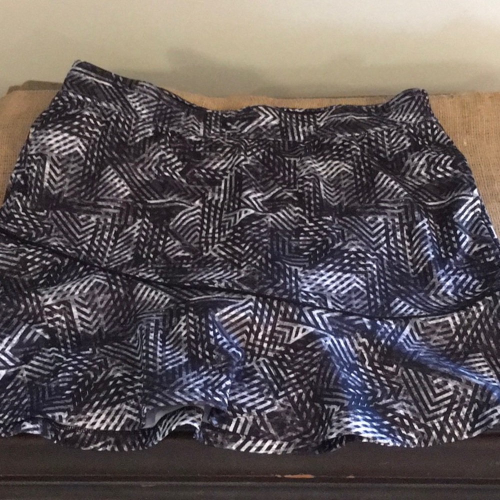 Made for life skort size medium